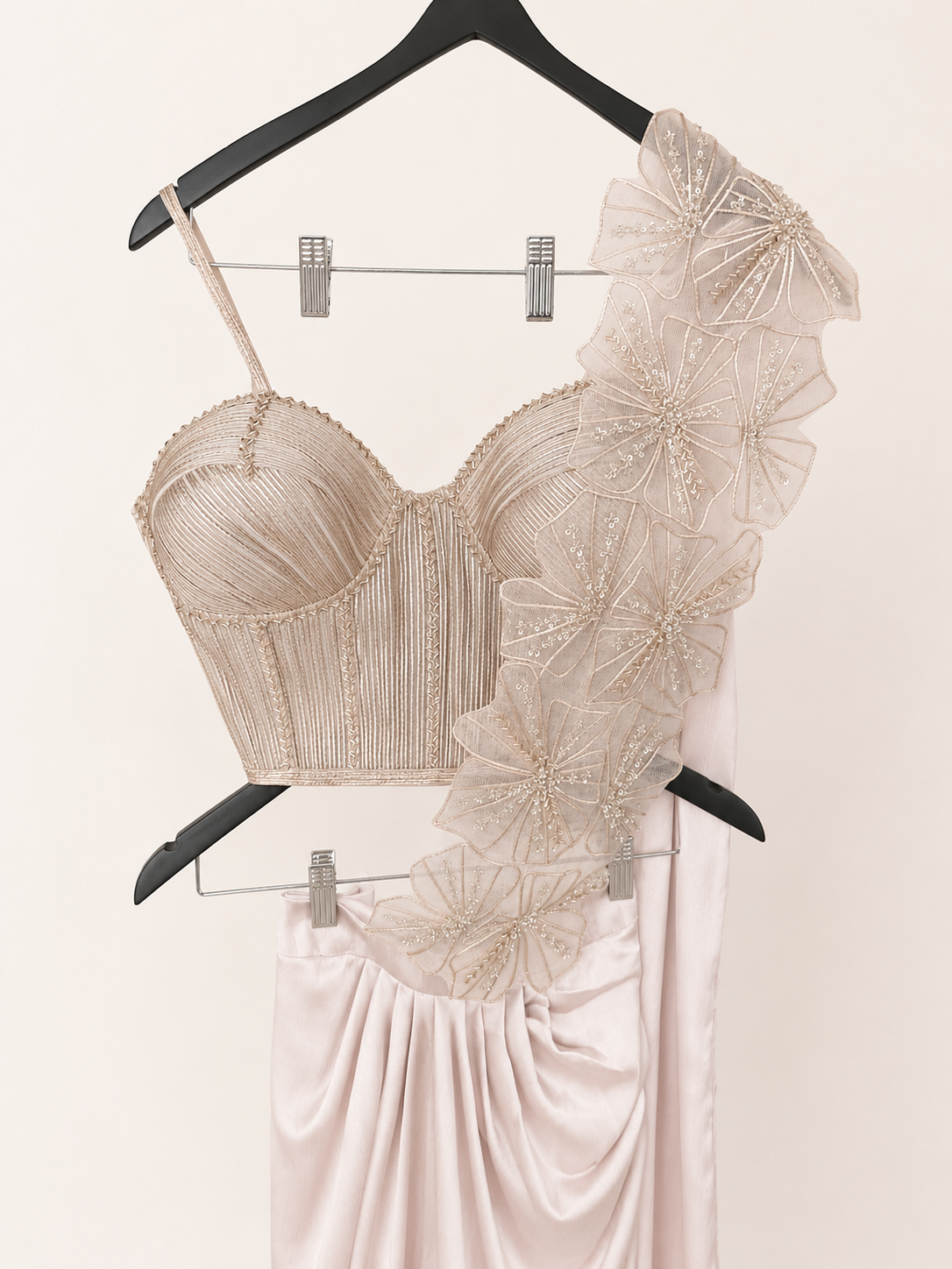 Champagne Rose Gold Wire Crop Top with Flower Dupatta Pre-Stiched- Saree