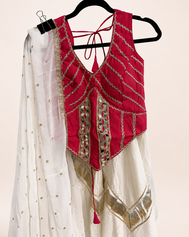 Red and White Cross Cut Choli Design with Sleeveless Top