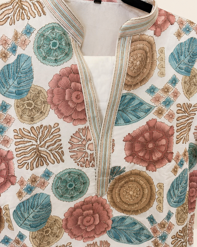 Mens White Kurta with Floral Heavy Design