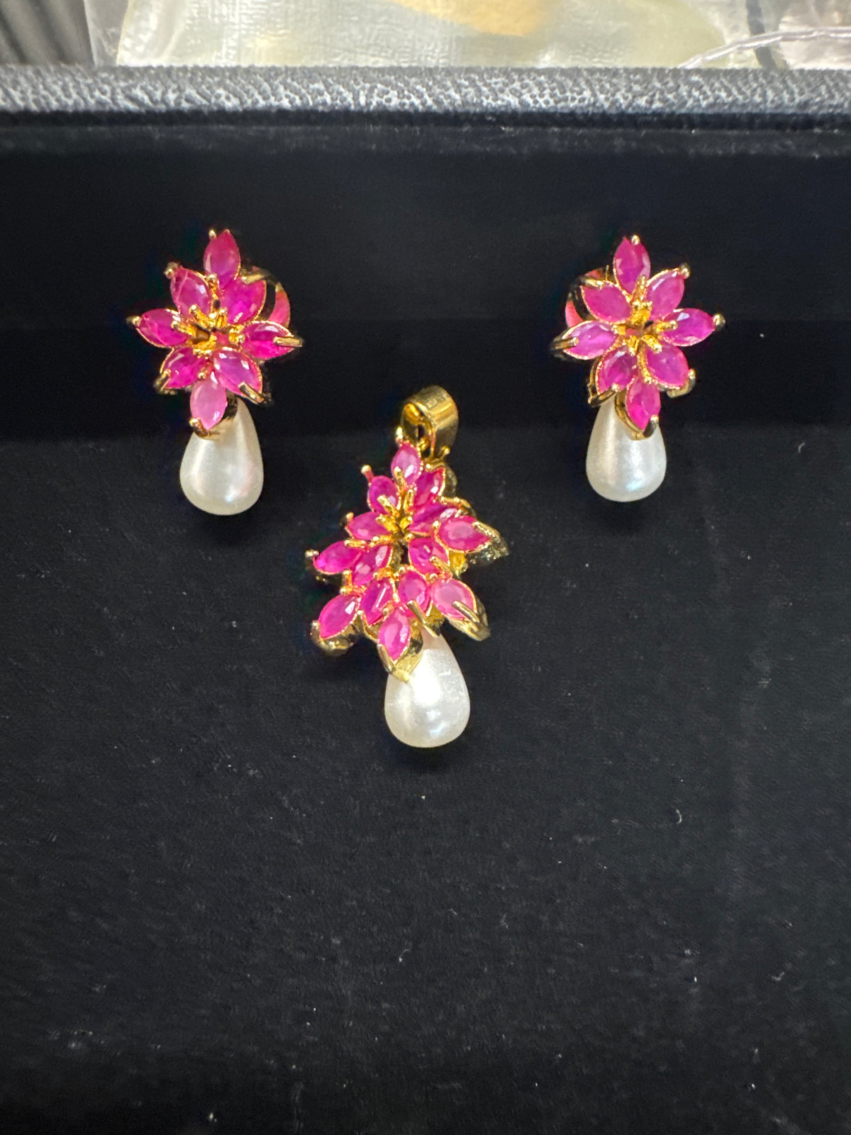 Pink ruby and pearl in gold antique finish earring and pendant set
