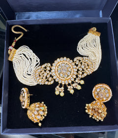 Beaded Off White Choker Set