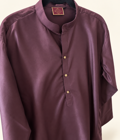 Simple men’s brown kurta