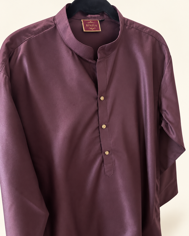 Simple men’s brown kurta
