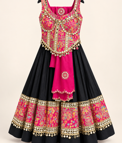 RINIYA Black and Pink Garba Lehenga Set