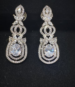 Diamond fancy earring