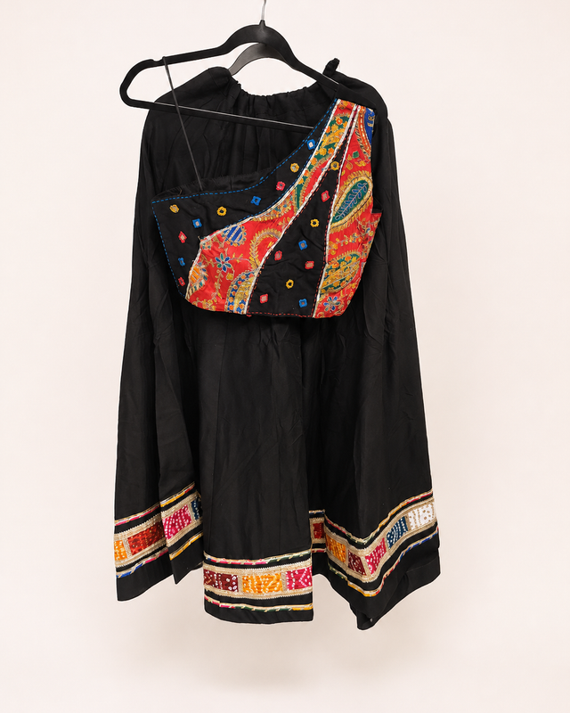 Black with Bhandni Border Sleeveless Blouse Lehenga Set
