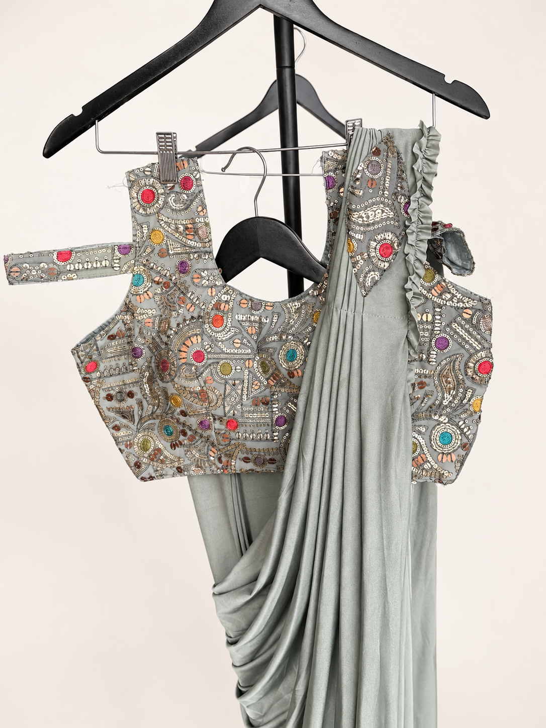 Grey Pattern Soft Pre-Stiched  Saree with purse
