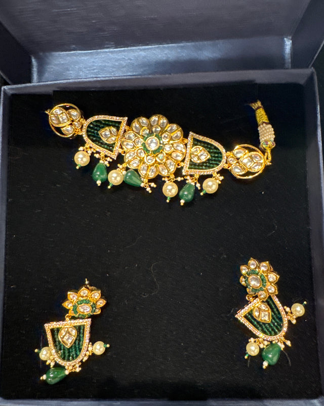Beaded Emerald Green Choker Set Dangling Beads