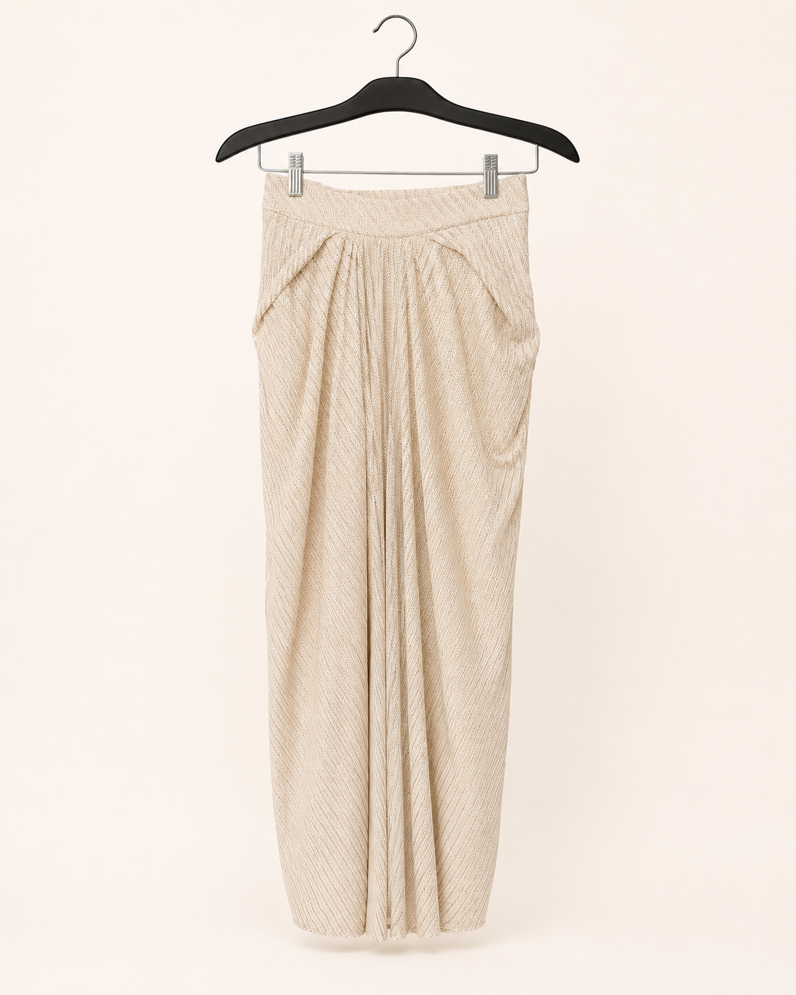 Golden Feather Sleeve Corset Saree