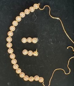 Round diamond heavy set in rose gold
