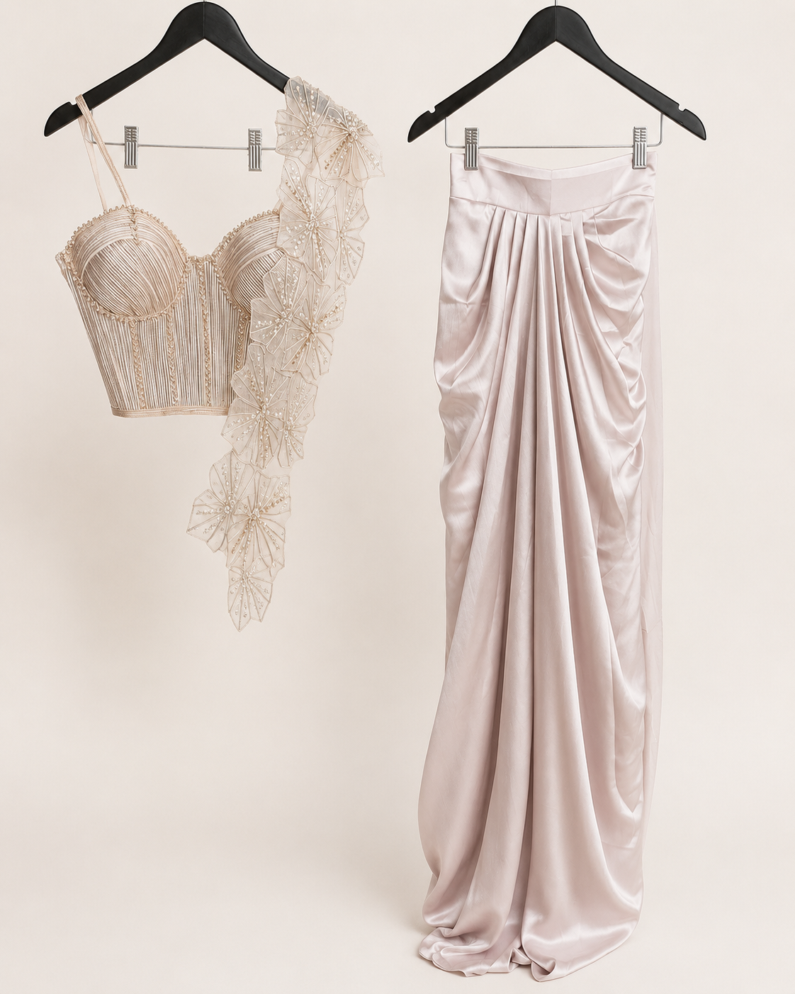 Champagne Rose Gold Wire Crop Top with Flower Dupatta Pre-Stiched- Saree