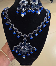Royal blue oxodised necklace with earring