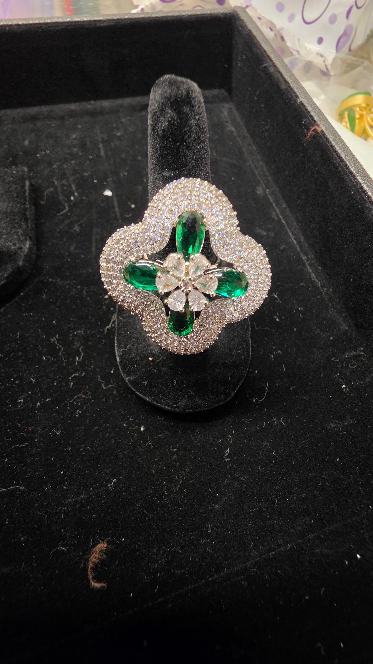 Flower diamond rings Red/Emerald/blue