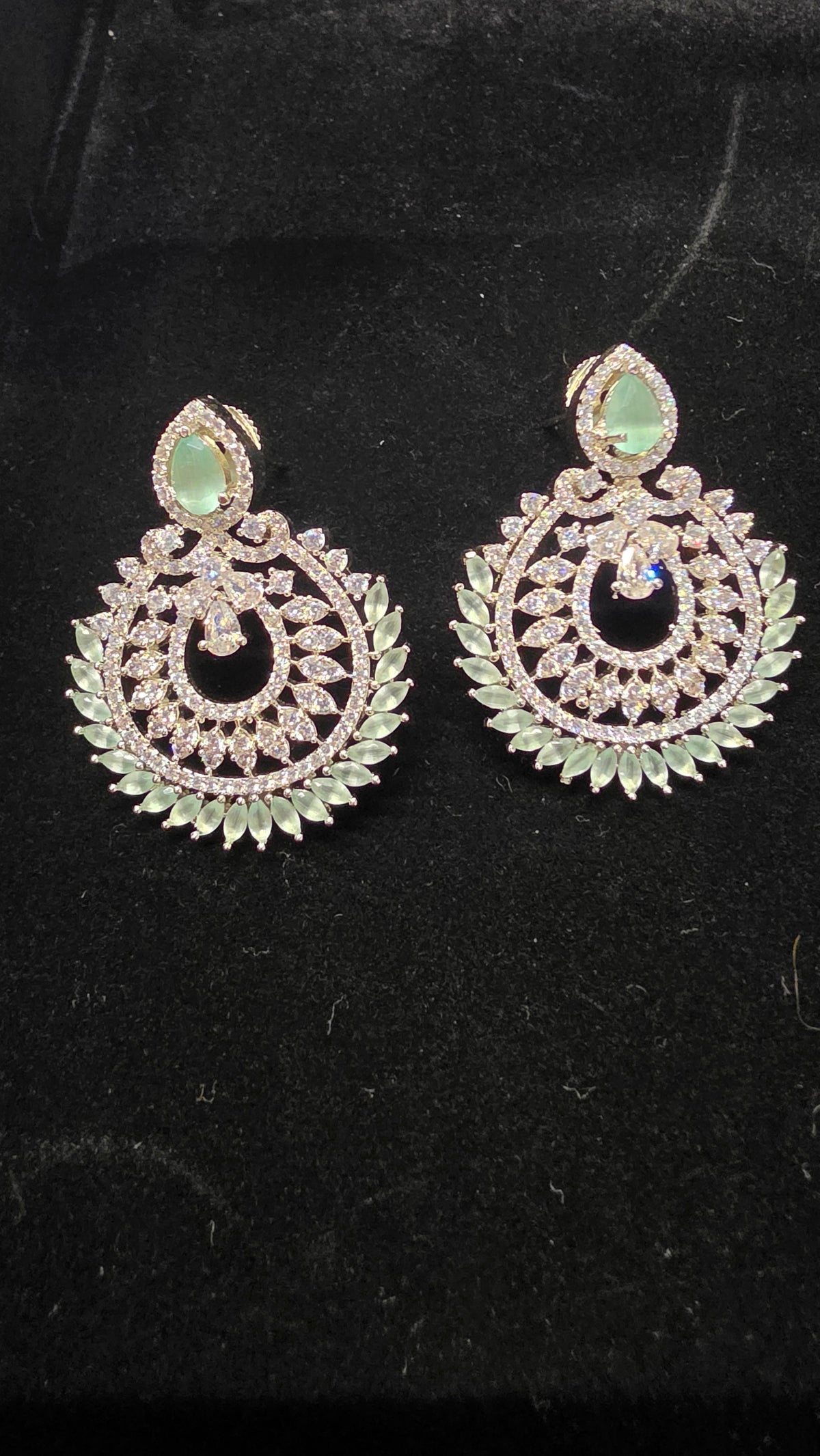 silver-toned chandelier mint green earrings
