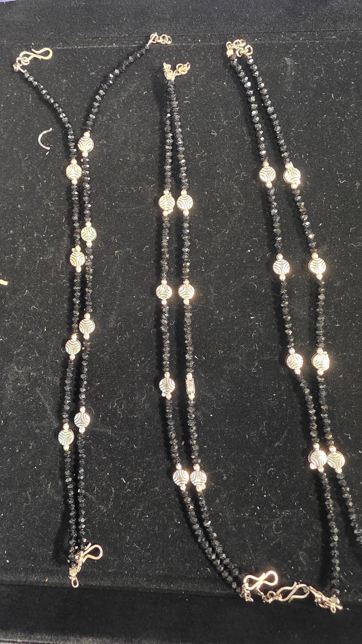 Delicate black beads anklets